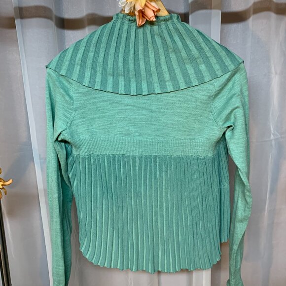 Angel of the North Cardigan - Picture 5 of 5